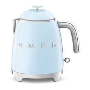 Svetlomodrá rýchlovarná kanvica z nehrdzavejúcej ocele 800 ml Retro Style – SMEG